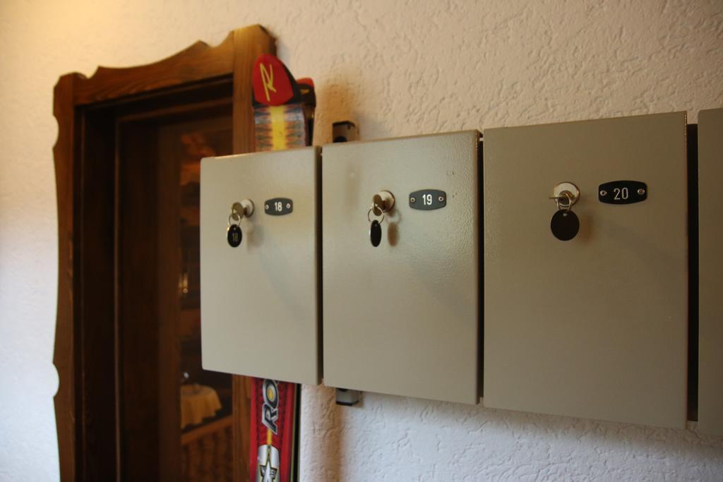 Hotel Landgasthof Adler Altenrond Esterno foto