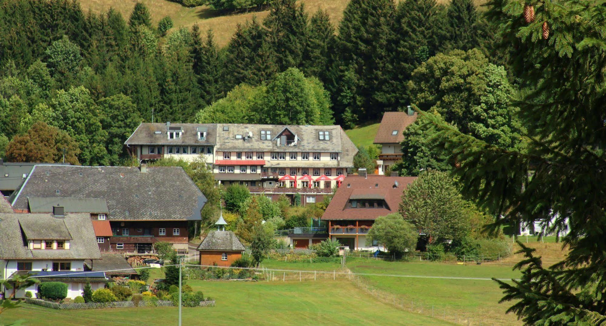 Hotel Landgasthof Adler Altenrond Esterno foto